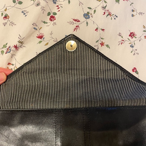 Vintage Black leather clutch - Picture 2 of 3